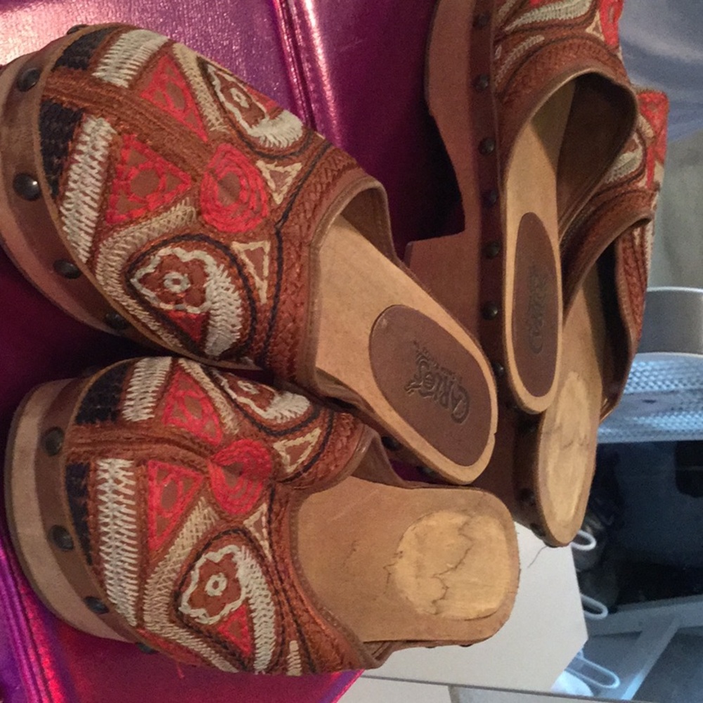 Carlos Santana Hand-stitched Wooden Wedge Size-8